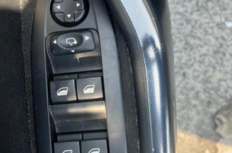 Amortisseur avant droit PEUGEOT 2008 1