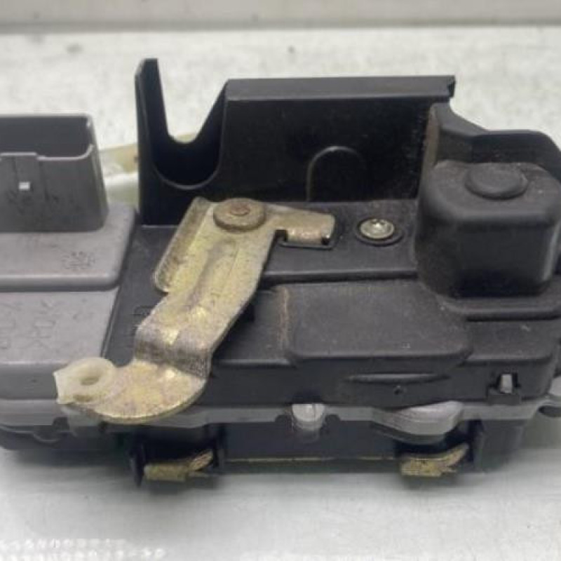 Serrure arriere droit CITROEN XSARA PICASSO Photo n°1