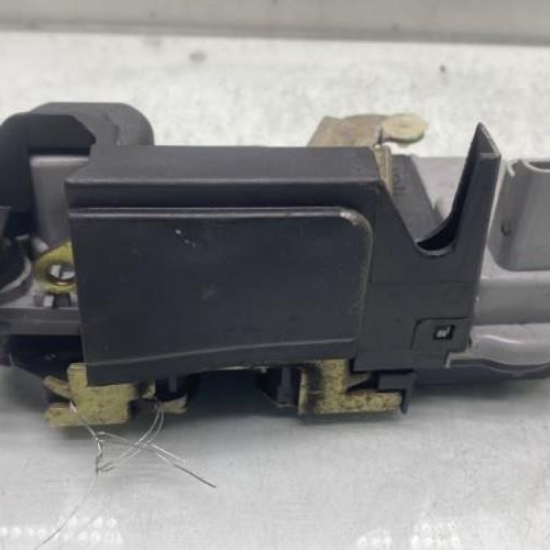 Serrure arriere droit CITROEN XSARA PICASSO Photo n°2