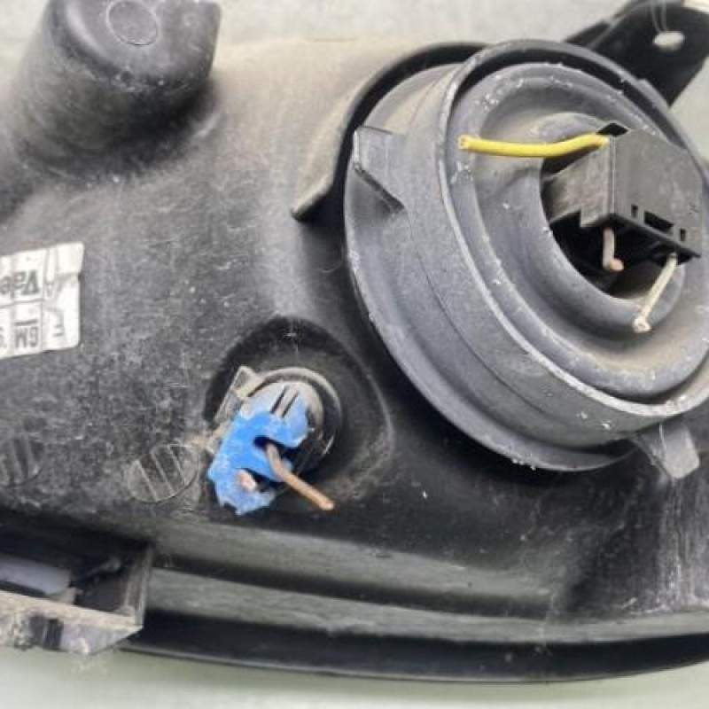Optique avant principal droit (feux)(phare) OPEL CORSA B Photo n°6