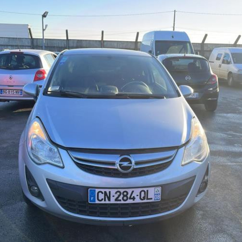 Pare soleil gauche OPEL CORSA D Photo n°4