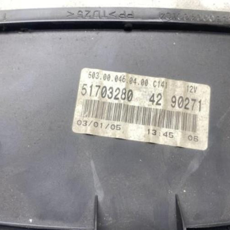 Compteur FIAT PUNTO 2 Photo n°4