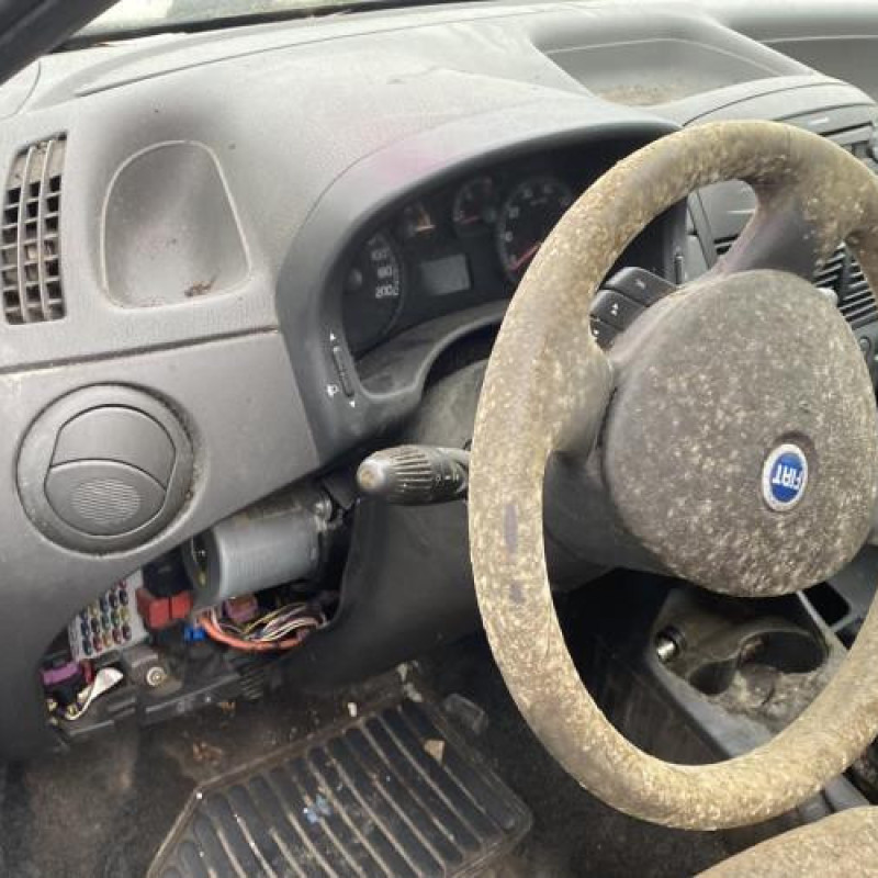 Compteur FIAT PUNTO 2 Photo n°20