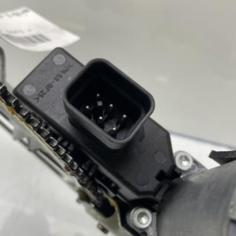 Leve vitre electrique avant gauche OPEL ASTRA H Photo n°3