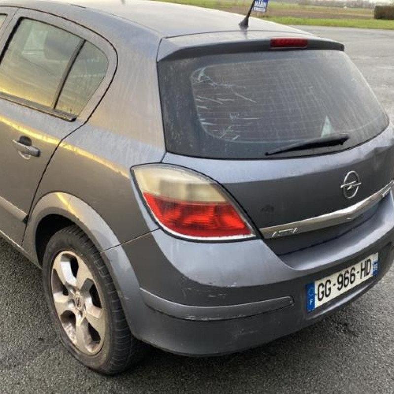 Leve vitre electrique avant gauche OPEL ASTRA H Photo n°10