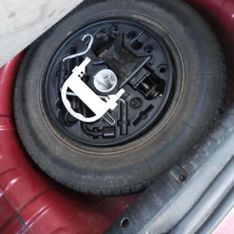 Jante RENAULT CLIO 2 Photo n°8