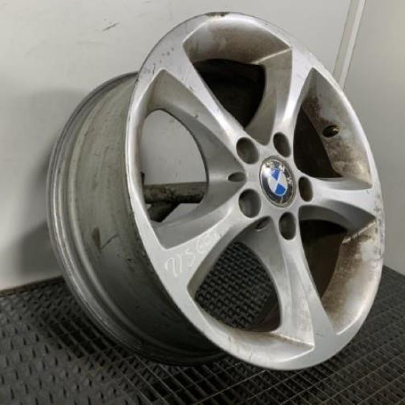 Jante BMW SERIE 1 E81 Photo n°3