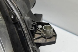 Optique avant principal droit (feux)(phare) MERCEDES CLASSE C 204