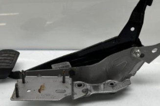 Pedale de frein PEUGEOT 5008 2