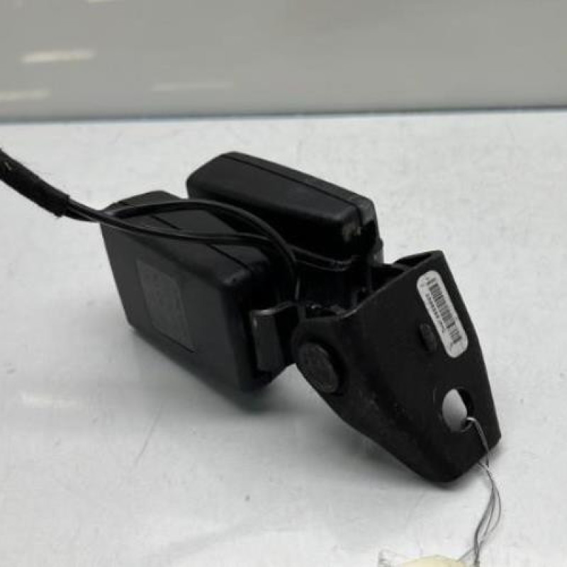 Attache ceinture arriere droit VOLKSWAGEN BEETLE 2 Photo n°7