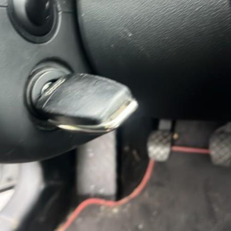 Pretensionneur de ceinture avant droit AUDI A3 2 Photo n°17