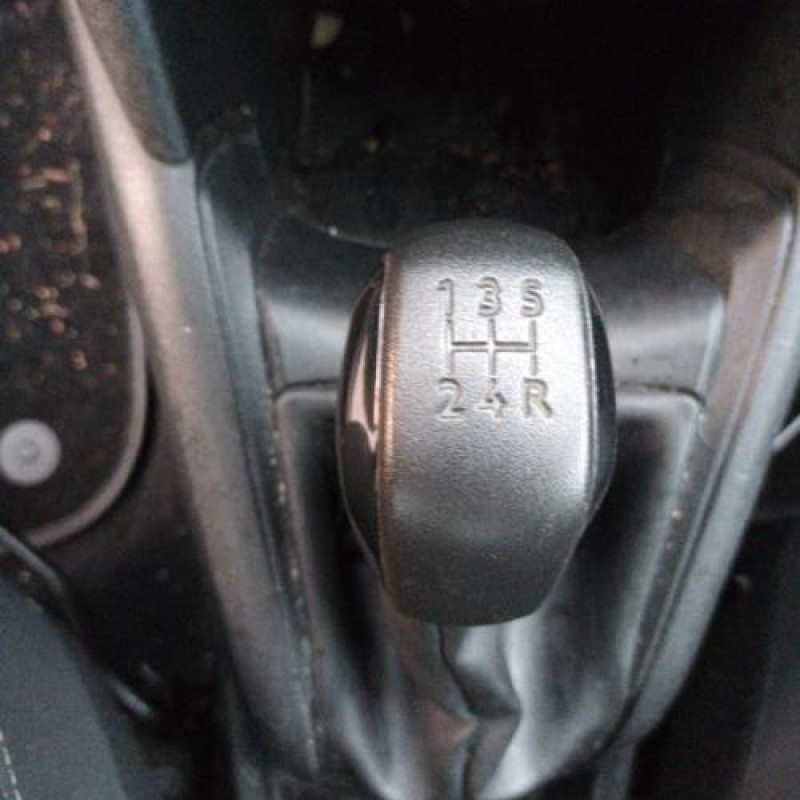 Ceinture arriere gauche PEUGEOT 208 1 Photo n°11
