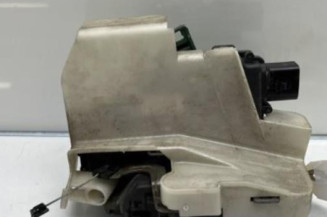Serrure avant droit VOLKSWAGEN PASSAT 4 Photo n°1