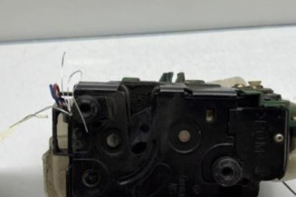 Serrure avant droit VOLKSWAGEN PASSAT 4