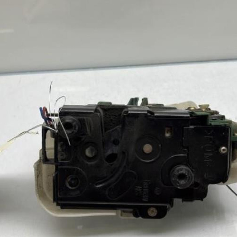 Serrure avant droit VOLKSWAGEN PASSAT 4 Photo n°8