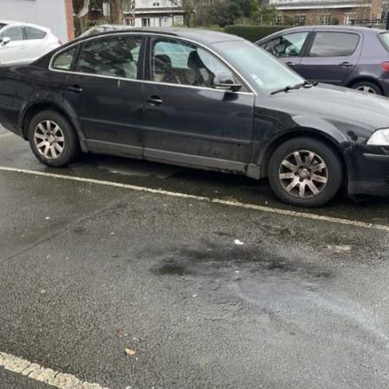 Serrure avant droit VOLKSWAGEN PASSAT 4 Photo n°10
