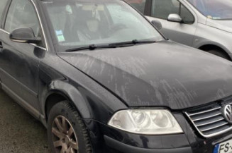 Serrure avant droit VOLKSWAGEN PASSAT 4