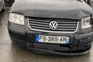 Serrure avant droit VOLKSWAGEN PASSAT 4