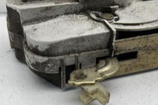 Serrure avant droit PEUGEOT 307