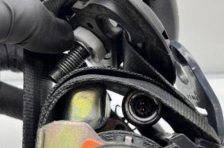 Pretensionneur de ceinture avant gauche PEUGEOT 308 2 SW