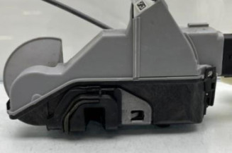 Serrure avant gauche PEUGEOT 5008 2