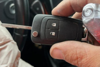 Moteur essuie glace arriere OPEL CORSA E