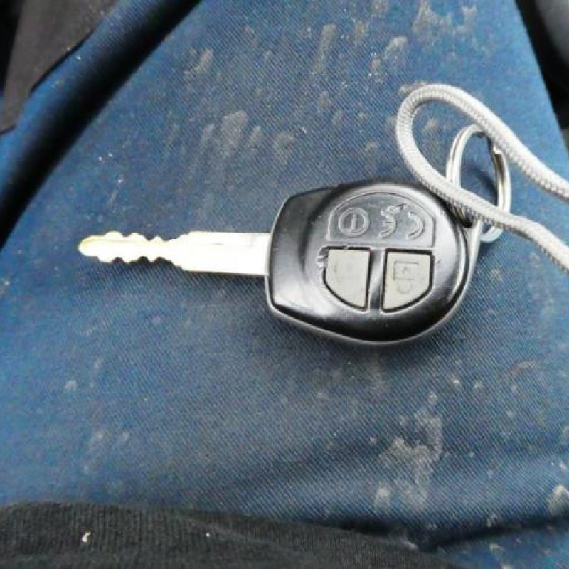 Moteur essuie glace arriere OPEL AGILA B Photo n°14