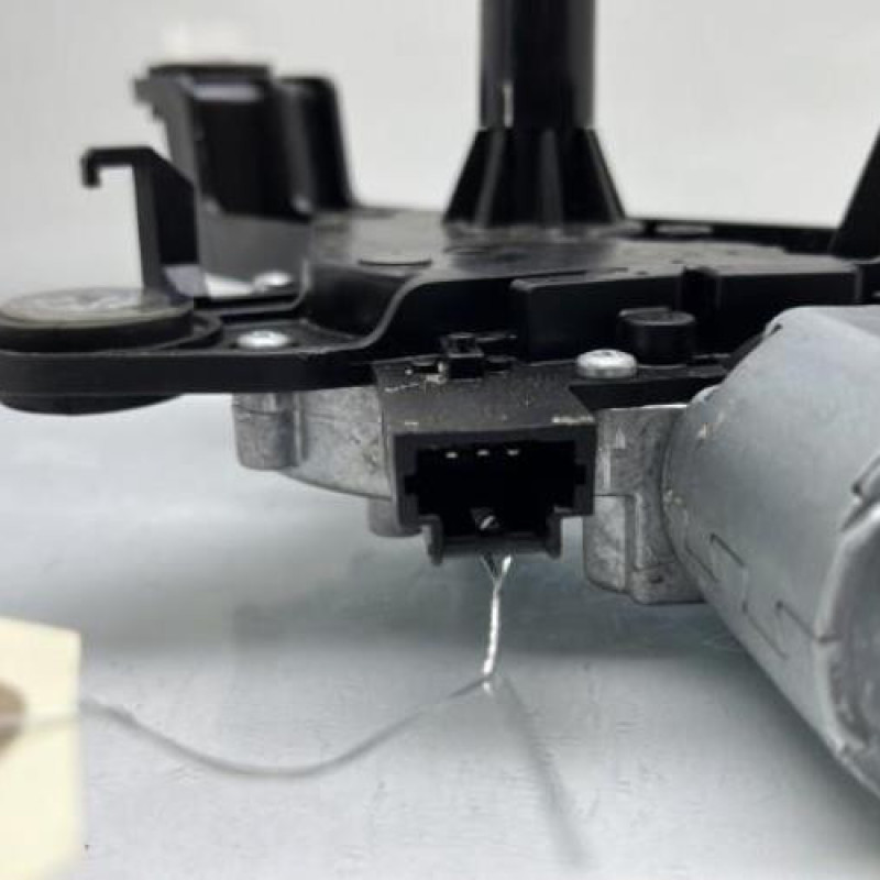 Moteur essuie glace arriere PEUGEOT 5008 2 Photo n°5