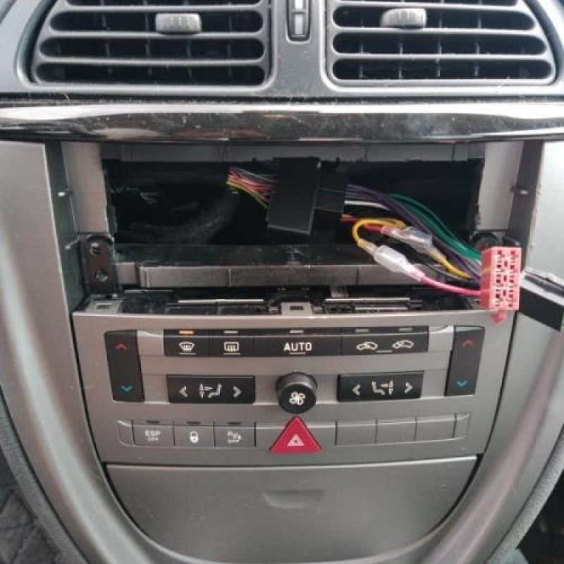 Compresseur clim CITROEN C5 1 Photo n°8