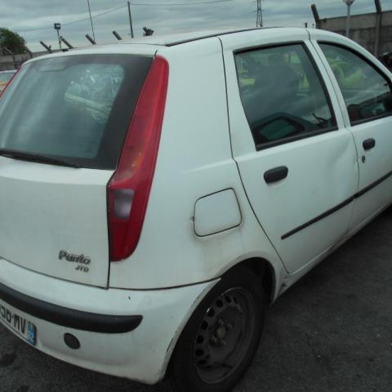 Feu arriere principal droit (feux) FIAT PUNTO 2 Photo n°6