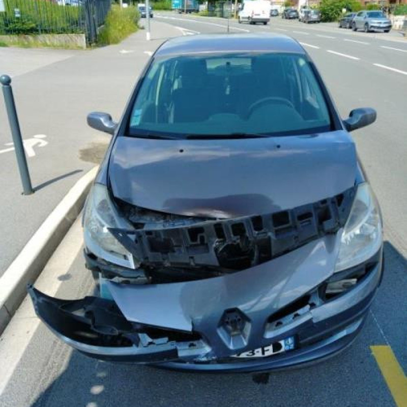 Boitier UCH RENAULT CLIO 3 Photo n°12