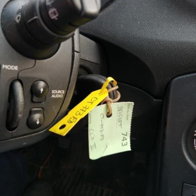 Boitier UCH RENAULT CLIO 3 Photo n°20