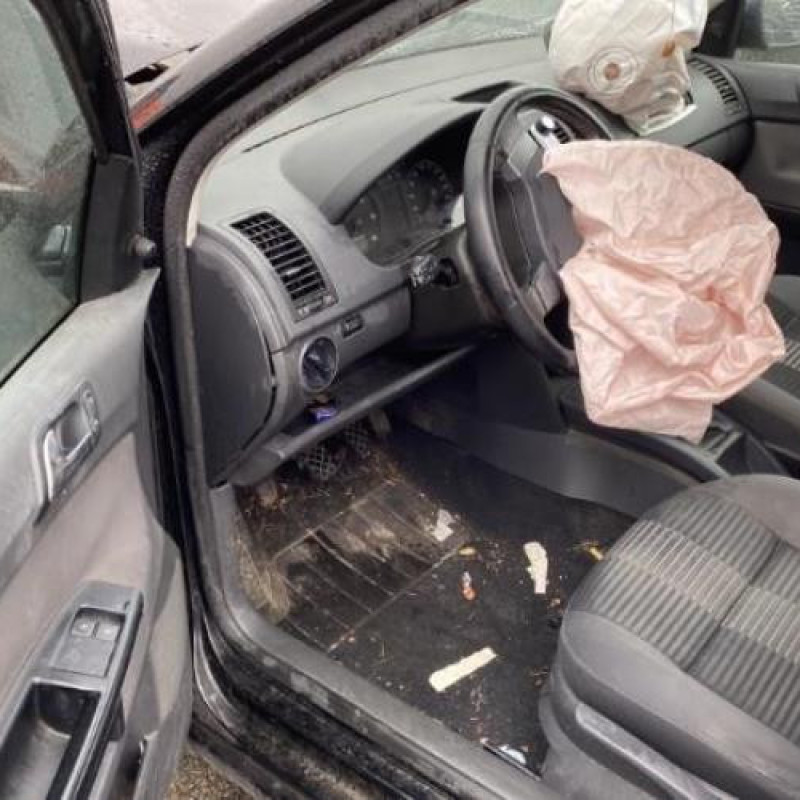Interrupteur de leve vitre avant gauche VOLKSWAGEN POLO 4 Photo n°16