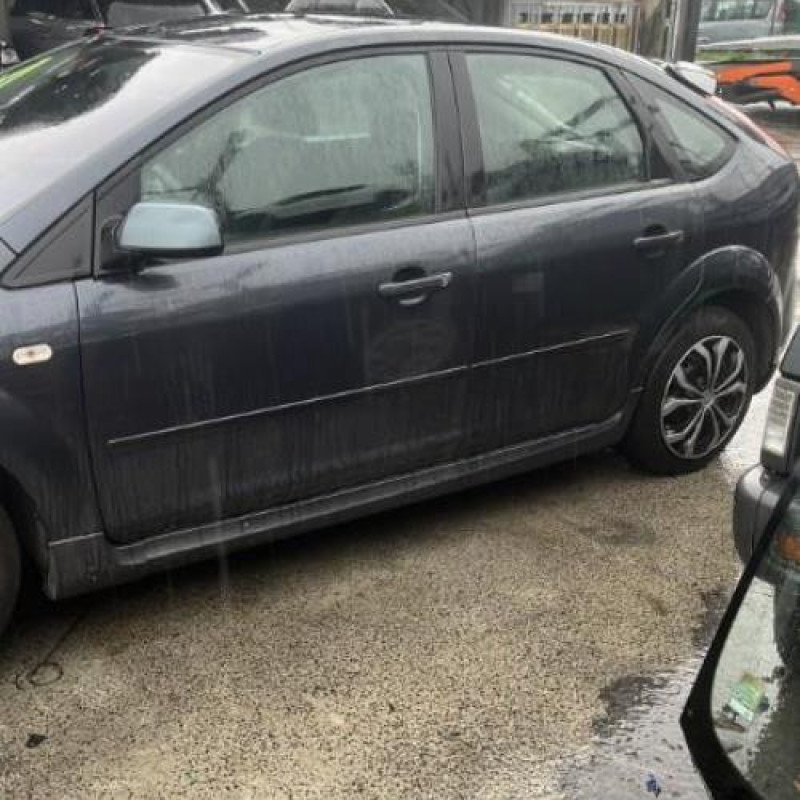 Feu arriere principal gauche (feux) FORD FOCUS 2 Photo n°9