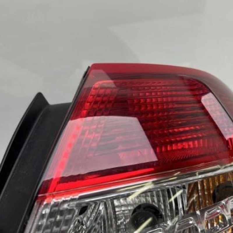 Feu arriere principal droit (feux) CITROEN C4 2 Photo n°3