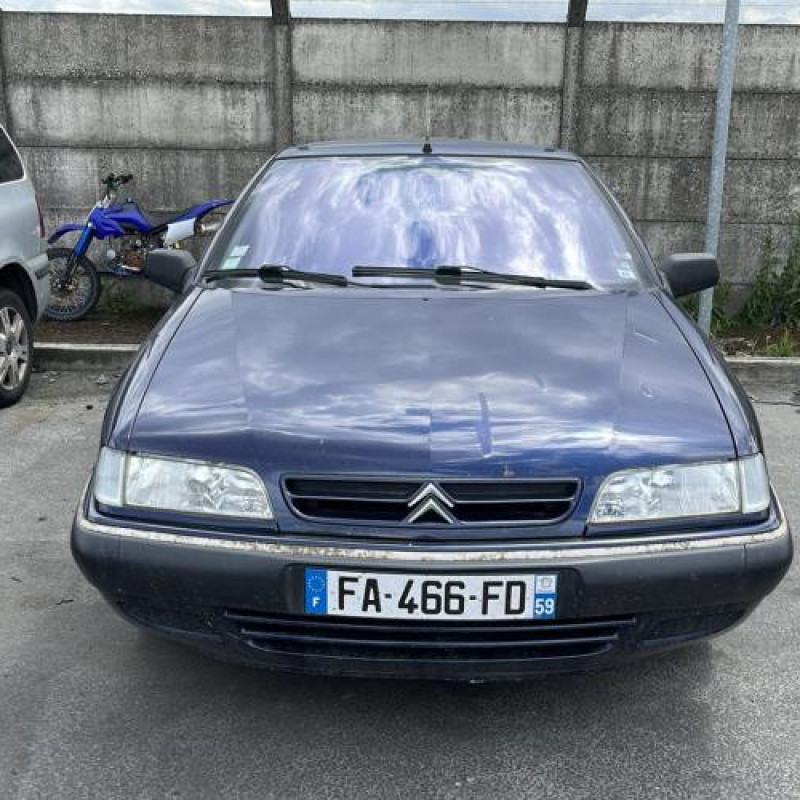 Optique avant principal droit (feux)(phare) CITROEN XANTIA Photo n°9