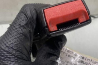 Attache ceinture arriere gauche FORD MONDEO 4