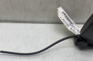 Attache ceinture arriere gauche FORD MONDEO 4