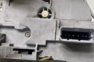 Serrure avant droit PEUGEOT 307