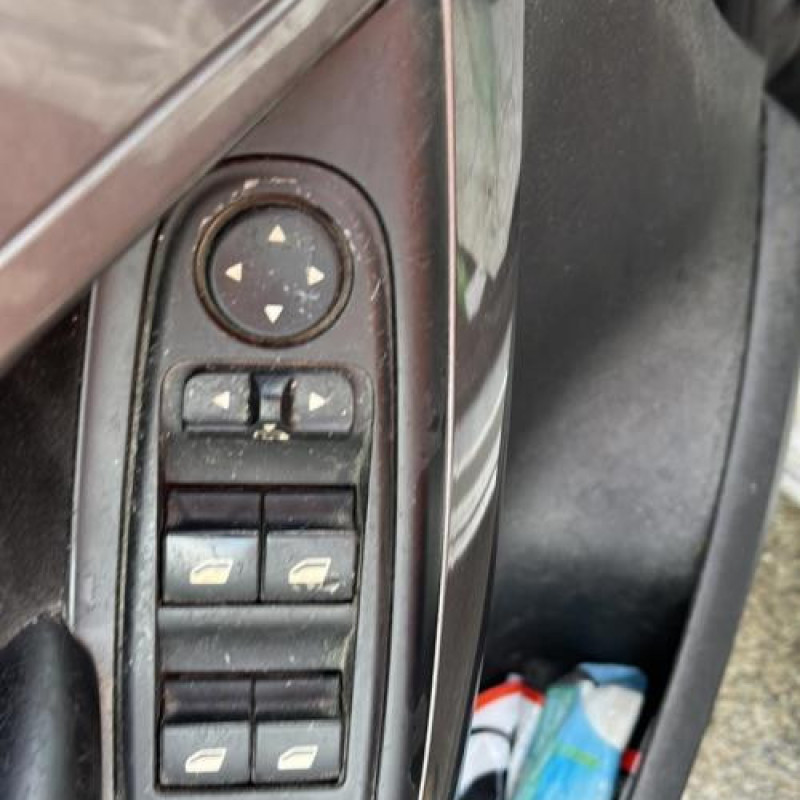 Serrure arriere droit CITROEN C4 GRAND PICASSO 1 Photo n°14