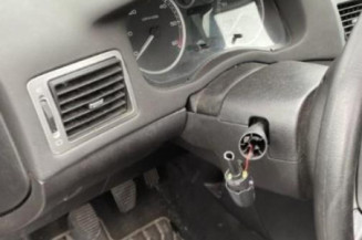 Serrure avant droit PEUGEOT 307