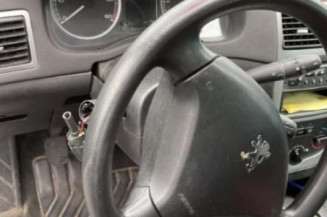Serrure avant droit PEUGEOT 307