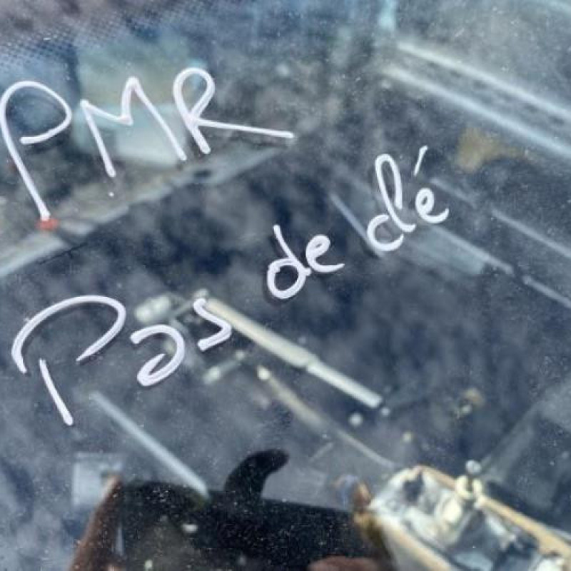 Serrure avant droit AUDI CABRIOLET Photo n°12