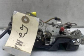 Serrure avant droit TOYOTA HI-ACE 2