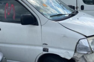 Serrure avant droit TOYOTA HI-ACE 2
