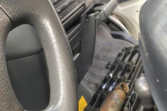 Serrure avant droit TOYOTA HI-ACE 2