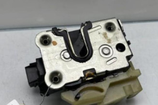Serrure avant droit DACIA DUSTER 1
