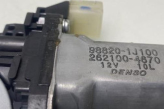 Leve vitre electrique avant droit HYUNDAI I 20 1