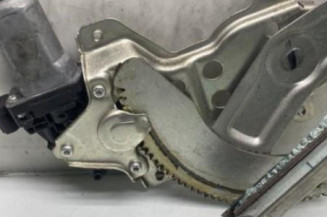 Leve vitre electrique avant gauche SUZUKI ALTO 3