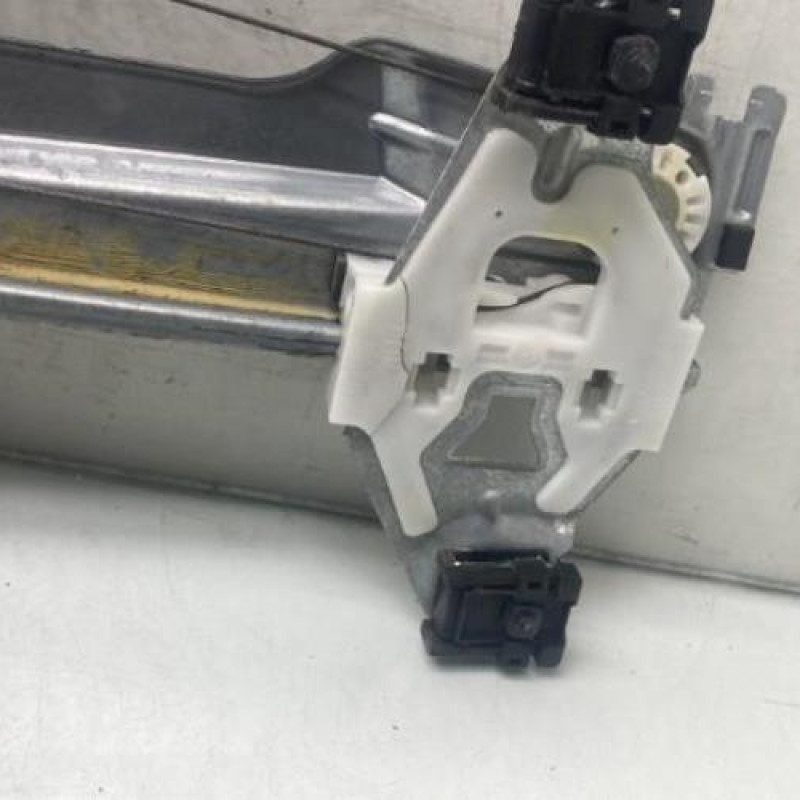 Leve vitre electrique arriere gauche CITROEN C4 2 Photo n°4